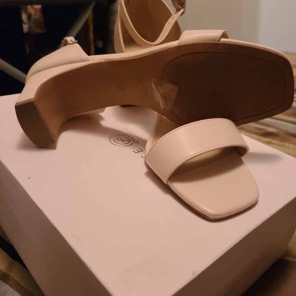 Shoes - Picture 3 of 3